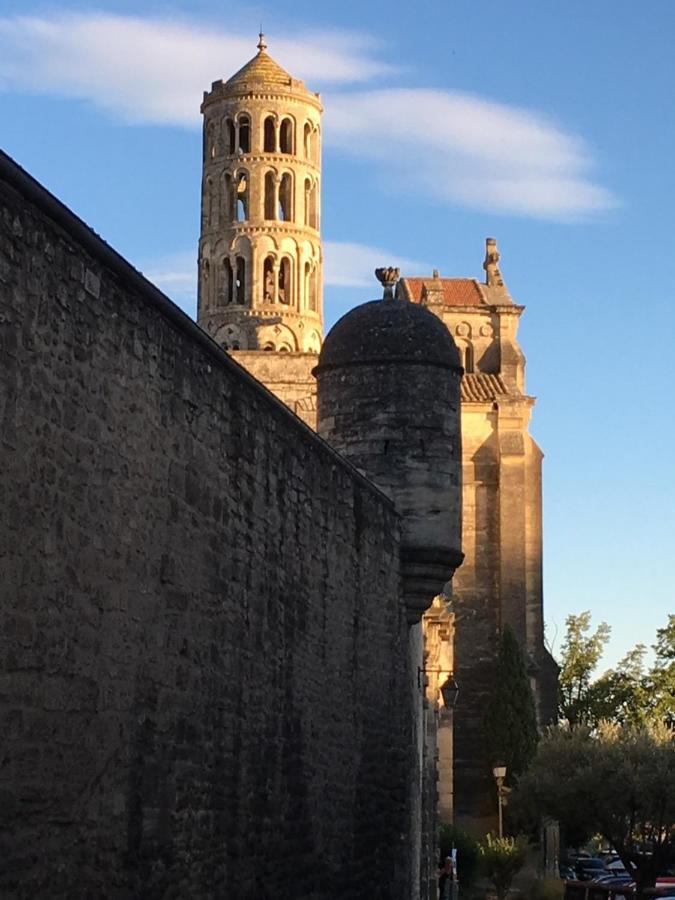 Uzès à pied, Appartement dans cadre d'exception Esterno foto