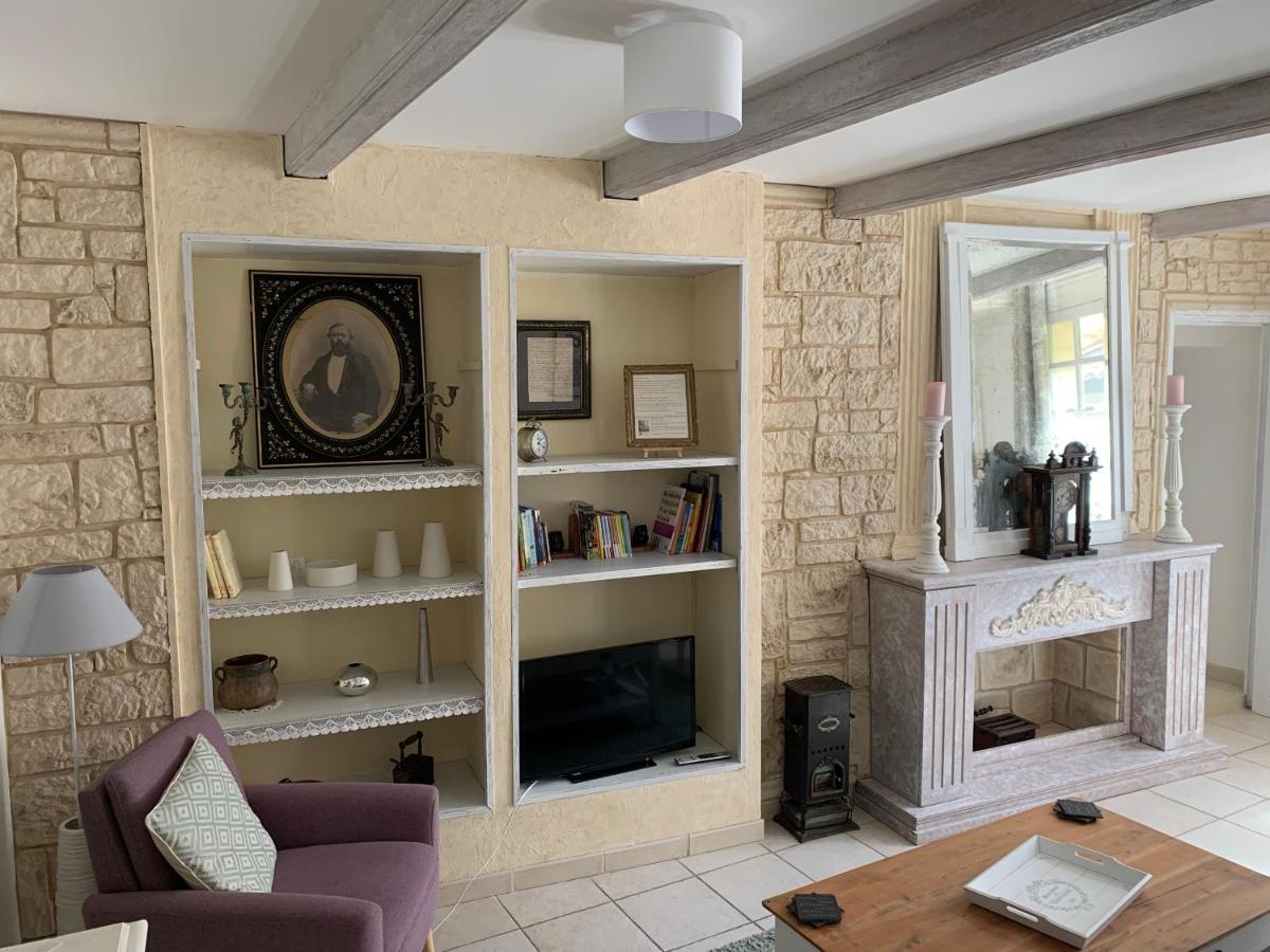 Uzès à pied, Appartement dans cadre d'exception Esterno foto